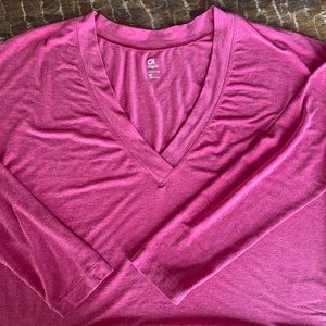 2 Gap Fit V neck crop active hike hiit barre